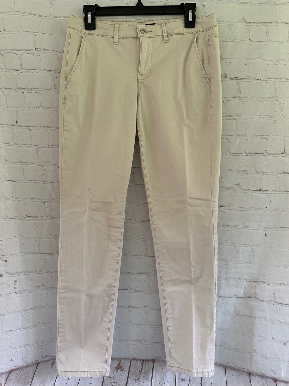Bandolino Felicia Cream Slim Chino Pants size 4!